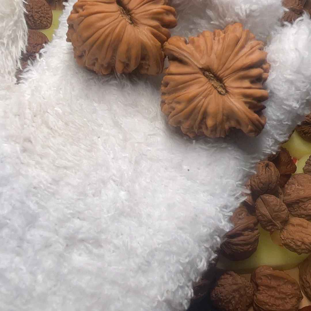 明***。文玩核桃吊坠四座楼