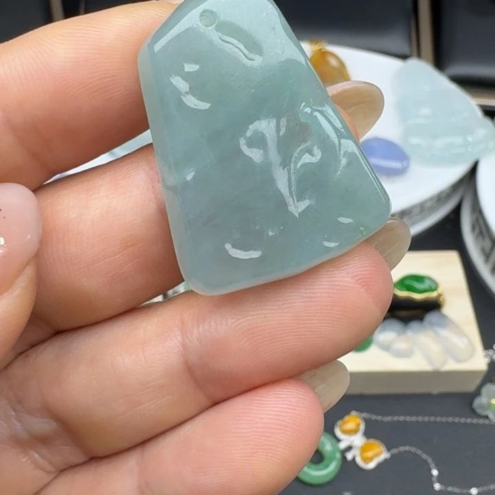 翡翠未镶嵌吊坠(不含链)