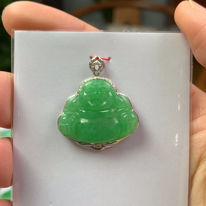 翡翠18K金镶嵌颈饰翡翠吊坠