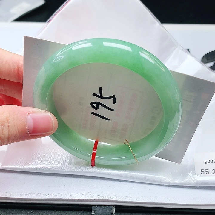 翡翠手镯未镶嵌缅甸天然a货手镯55+