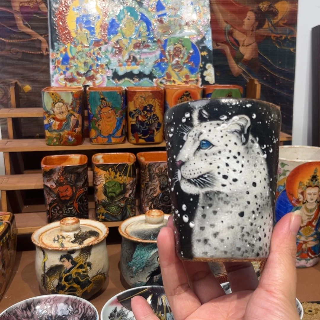 手工手绘雪豹茶杯