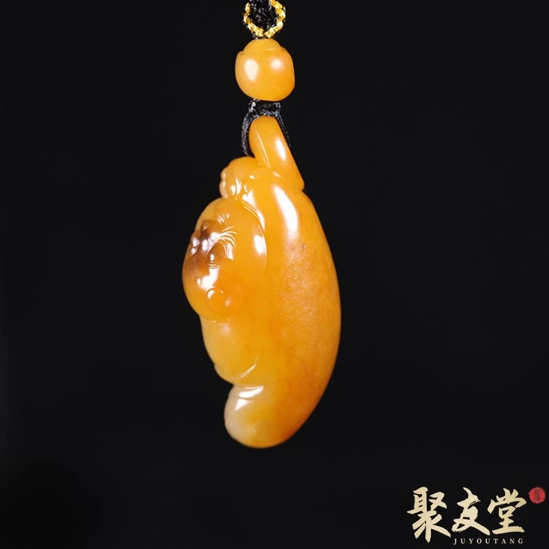 聚友堂王伟玉雕15.3克新疆和田玉籽料黄沁典藏猫咪鱼招财猫挂件
