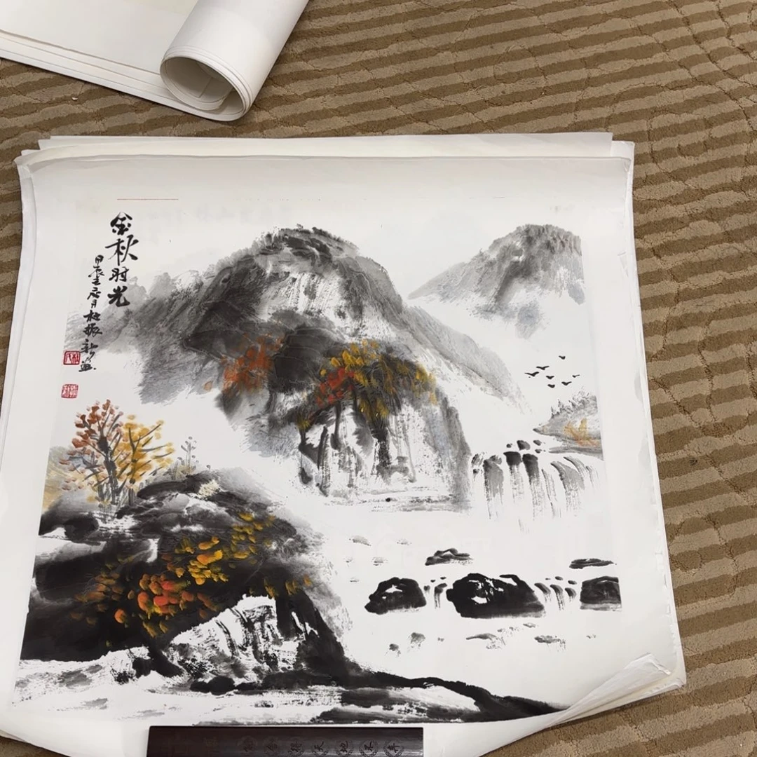 国画花鸟等图案为一体而
