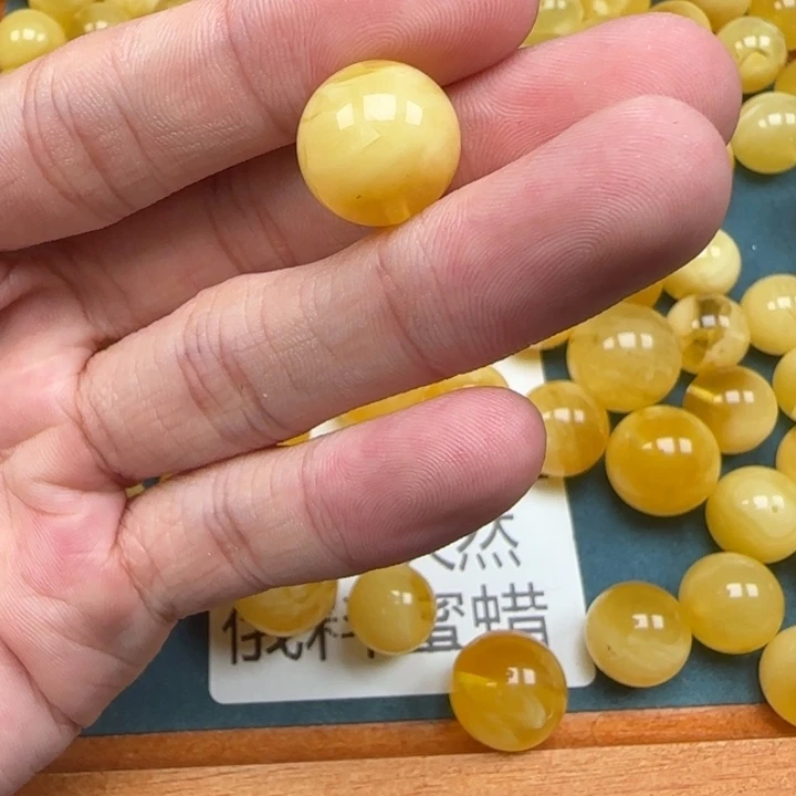 未镶嵌琥珀裸石天然279