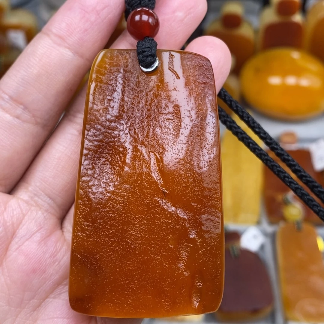 琥珀未镶嵌珠宝奇石