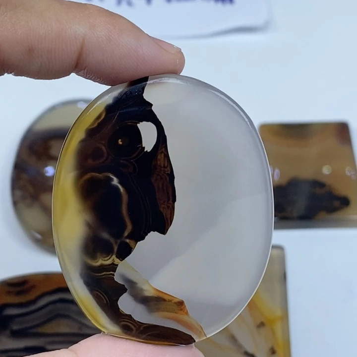 玛瑙/玉髓未镶嵌珠宝半成品