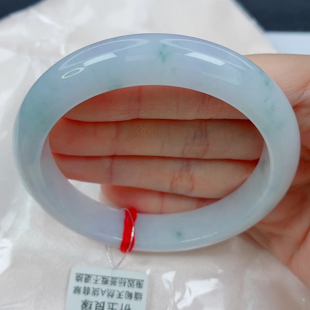 翡翠未镶嵌手镯60.7正圈，淡莫奈细腻，08