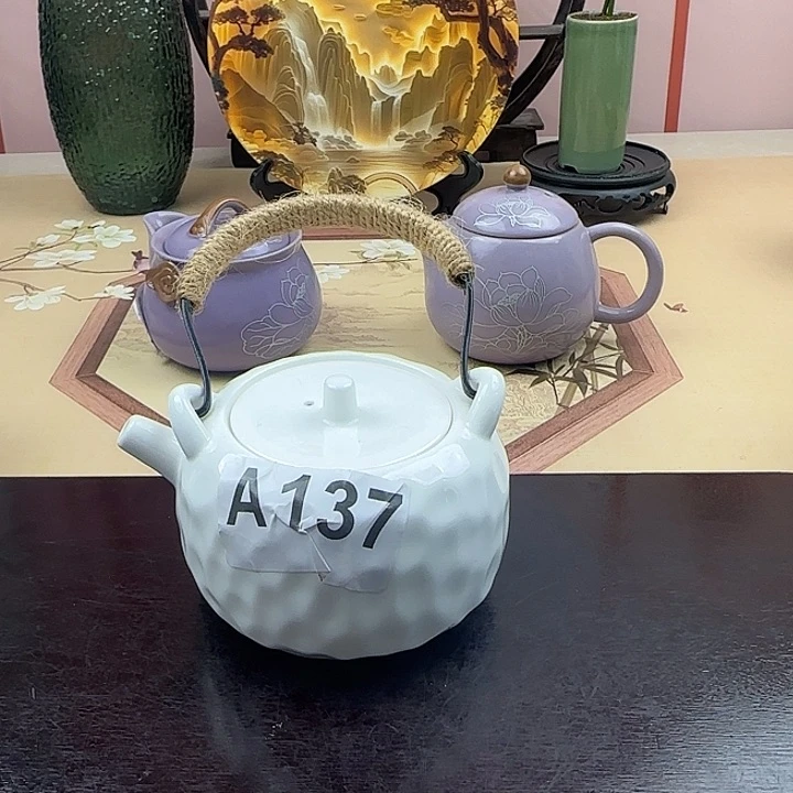 羊脂玉锤纹手工提梁壶