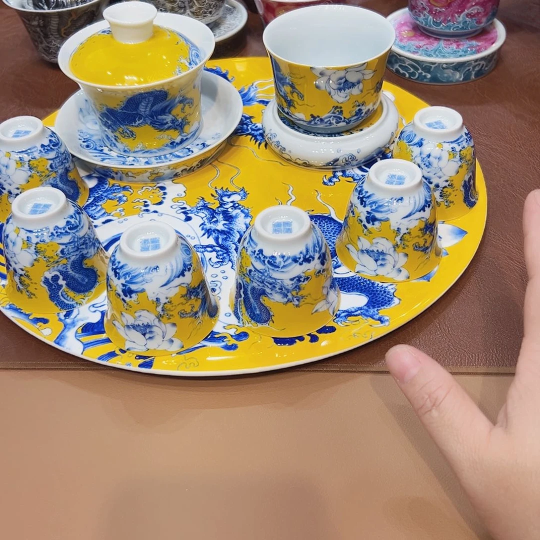 摆件景德镇陶瓷研究所工作的