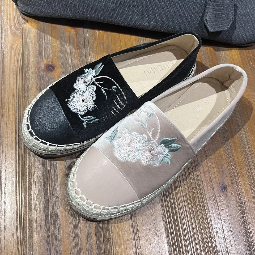 小香风厚底刺绣国风2025春夏渔夫鞋女真丝布面百搭一脚蹬乐福鞋