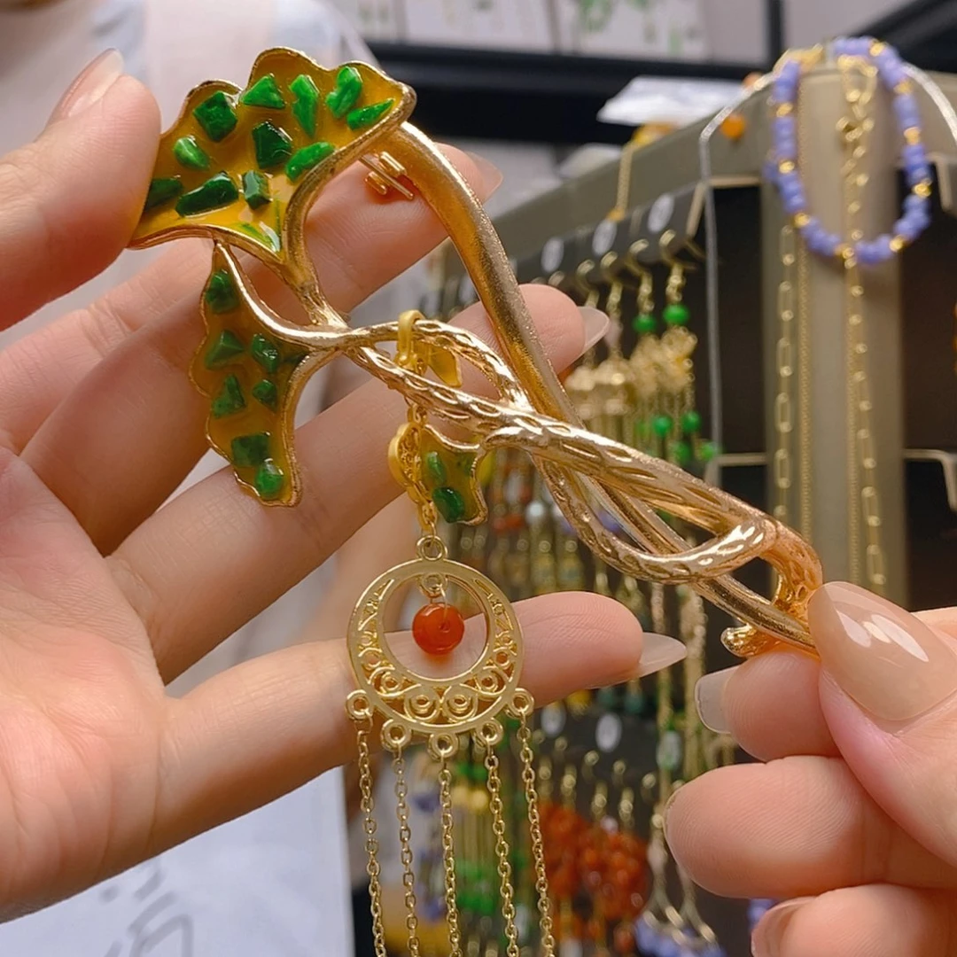 翡翠合金耳饰翡翠