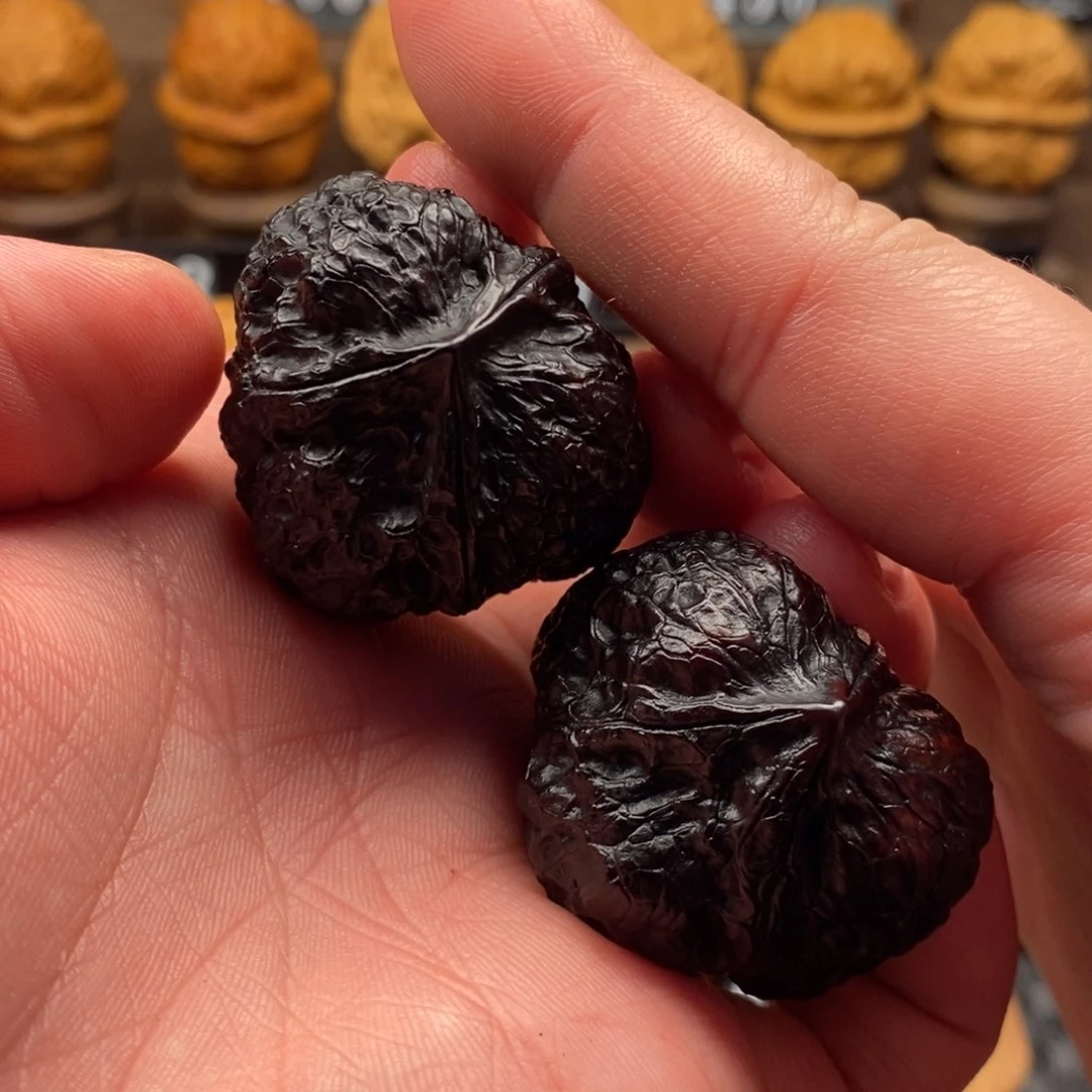 文玩核桃把件氪***爷铁核桃