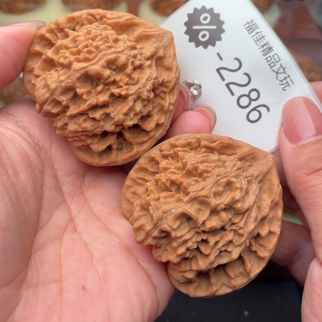 文玩核桃把件51老树官帽