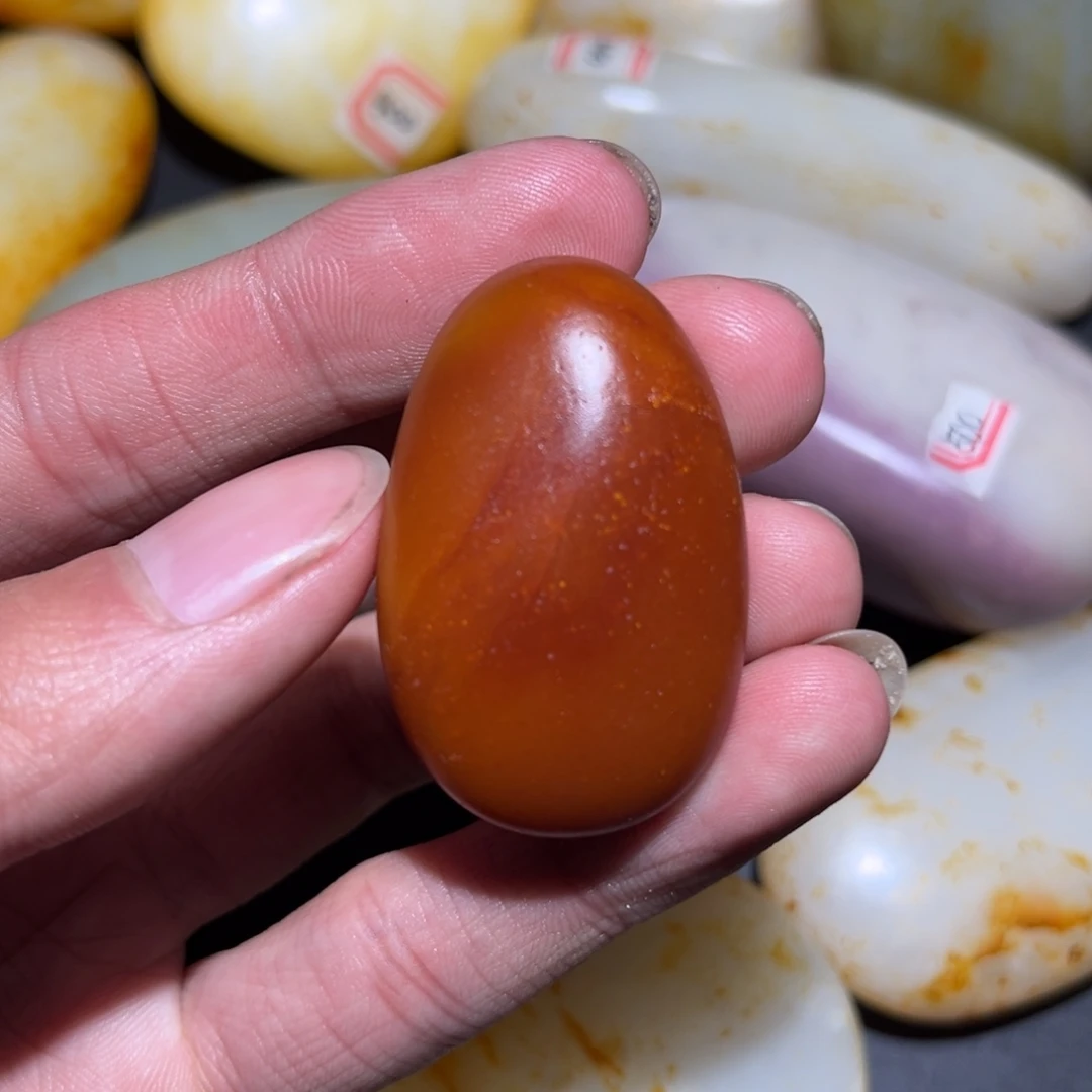 和田玉未镶嵌珠宝奇石