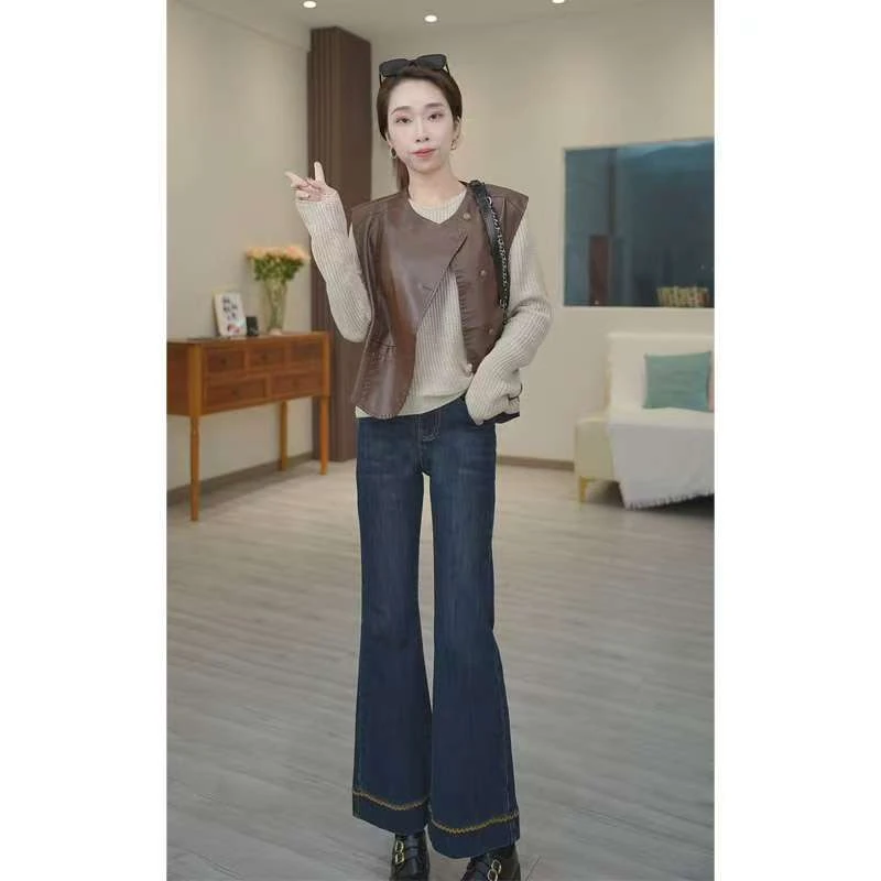 微宽松九分微喇牛仔裤女士秋冬刺绣百搭显瘦高腰八分喇叭裤小个子