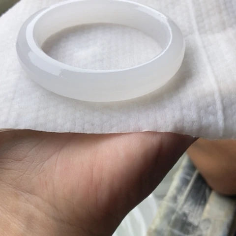 蔡***蔡未镶嵌手镯石英质玉（金丝玉）加工定制