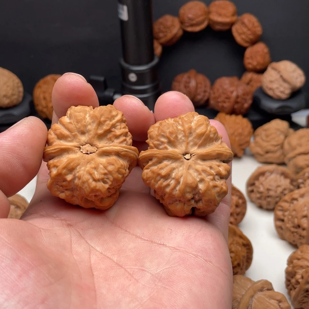 嘉***嘉文玩核桃吊坠蛤蟆头 40