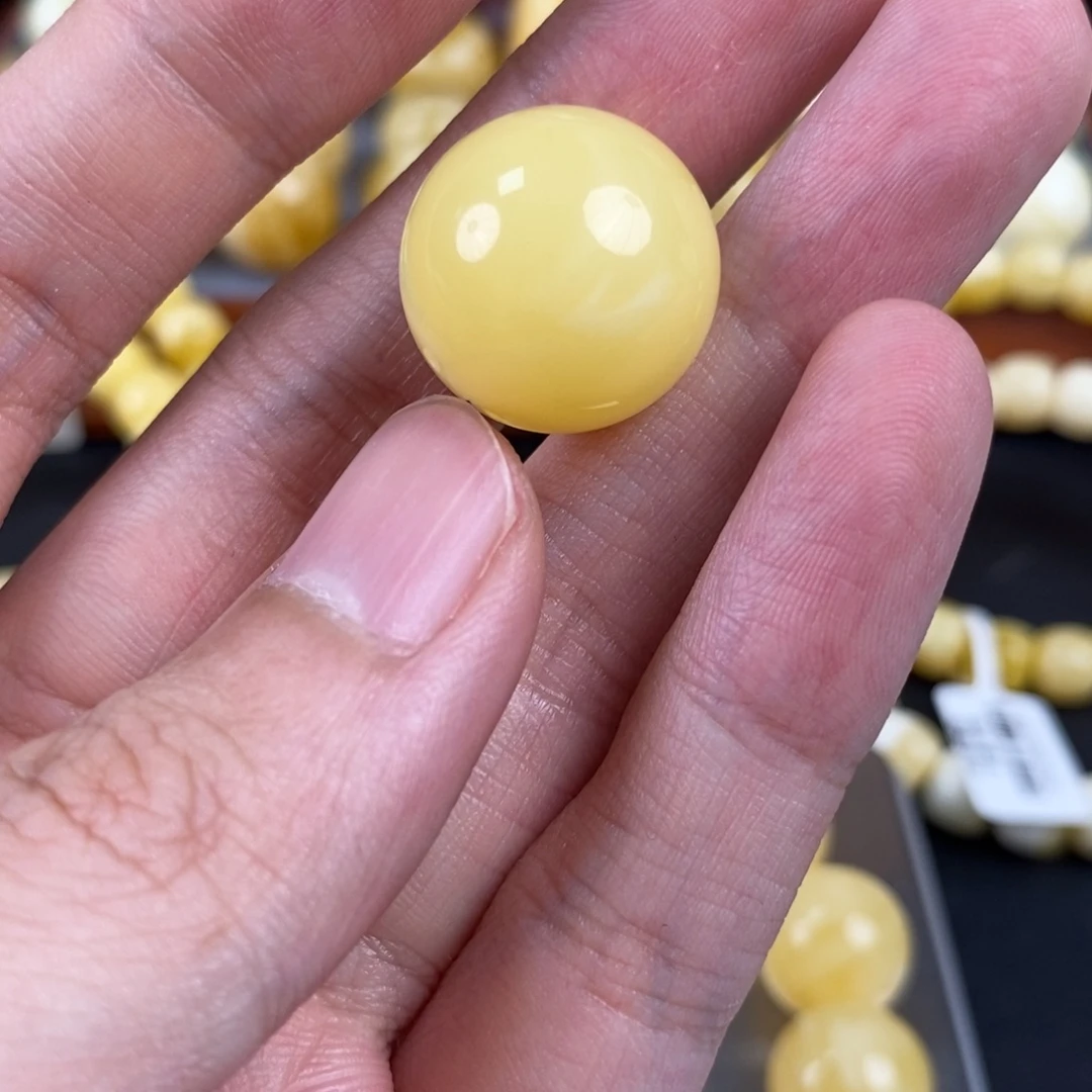 琥珀未镶嵌珠宝奇石10