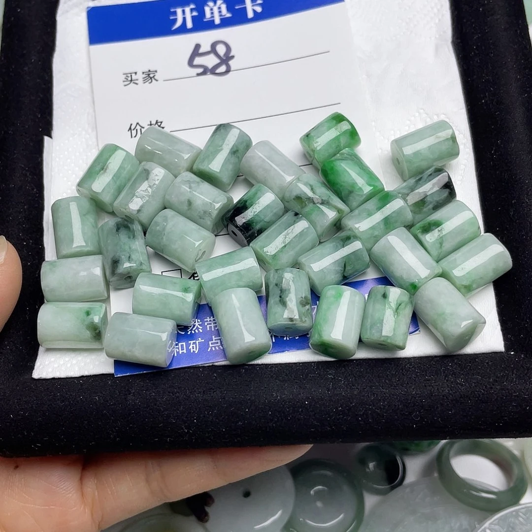 吊坠(不含链)未镶嵌翡翠各别有纹裂