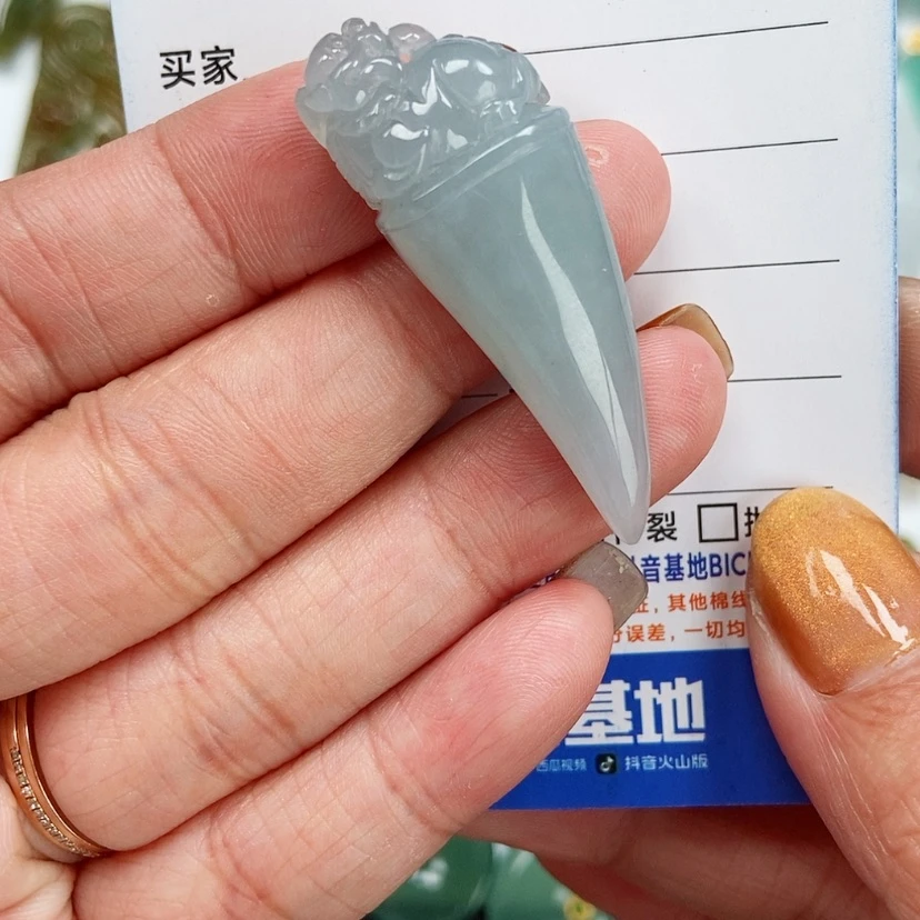 【闪购商品】翡翠颈饰未镶嵌龙牙