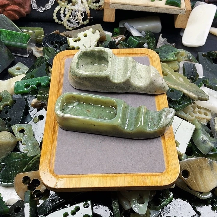 蜕***凤和田玉（糖玉）未镶嵌挂件