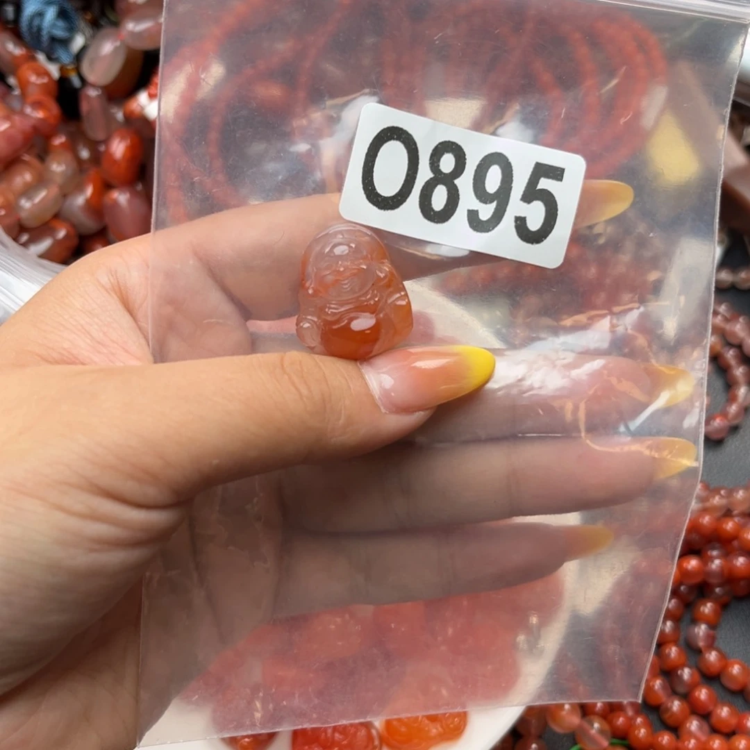 手链未镶嵌南红玛瑙?**?