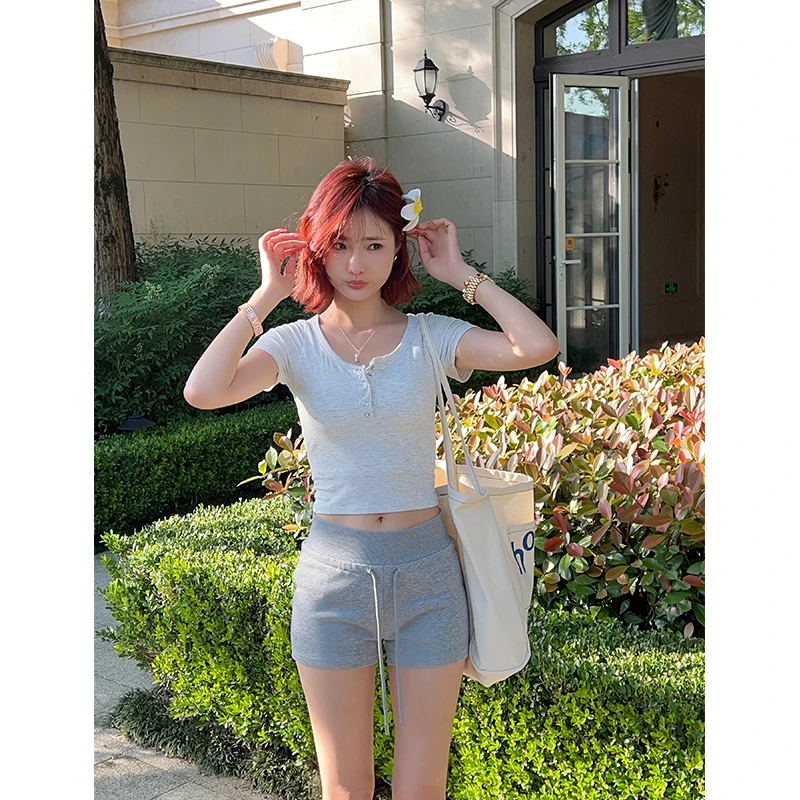 CHICHEN 瘦瘦T-就是显瘦百搭的别致小上衣 带胸垫短袖T恤