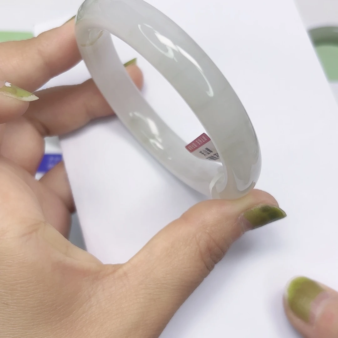 石英质玉未镶嵌手镯61/58