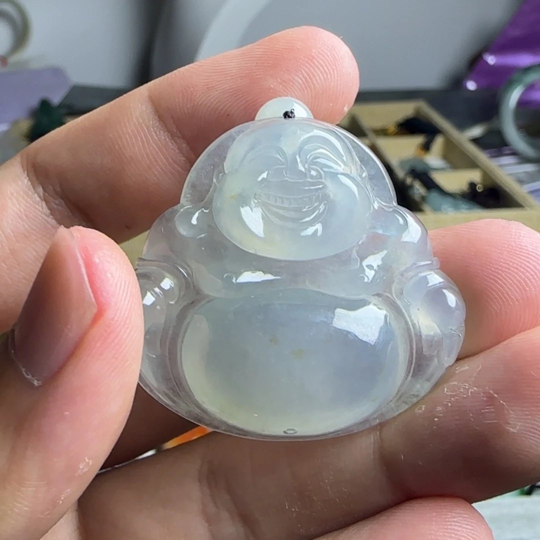 翡翠未镶嵌颈饰佛公