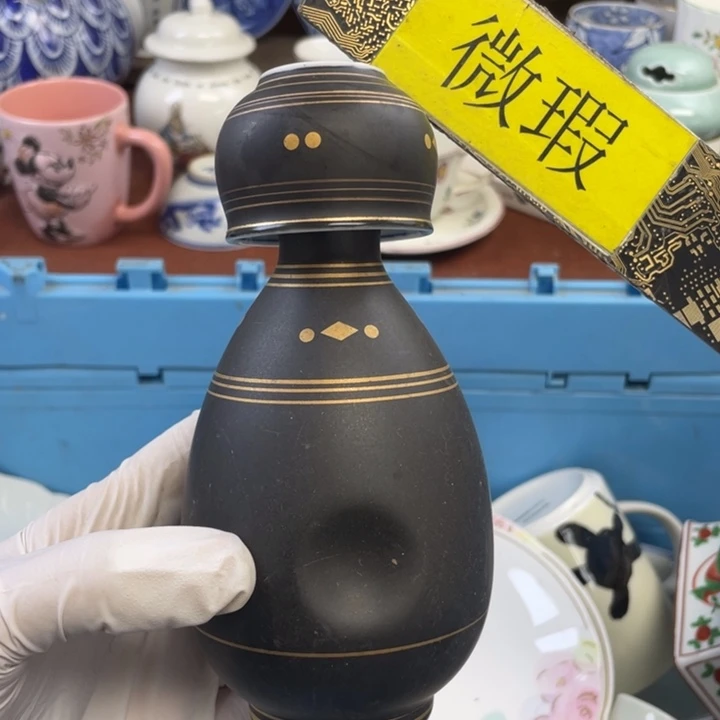 他家瓷器真美….开播了