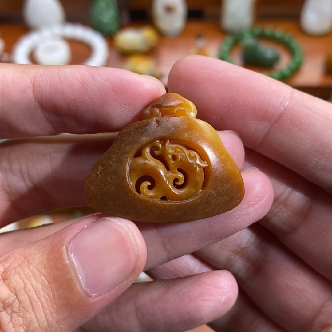 胤***和田玉未镶嵌颈饰