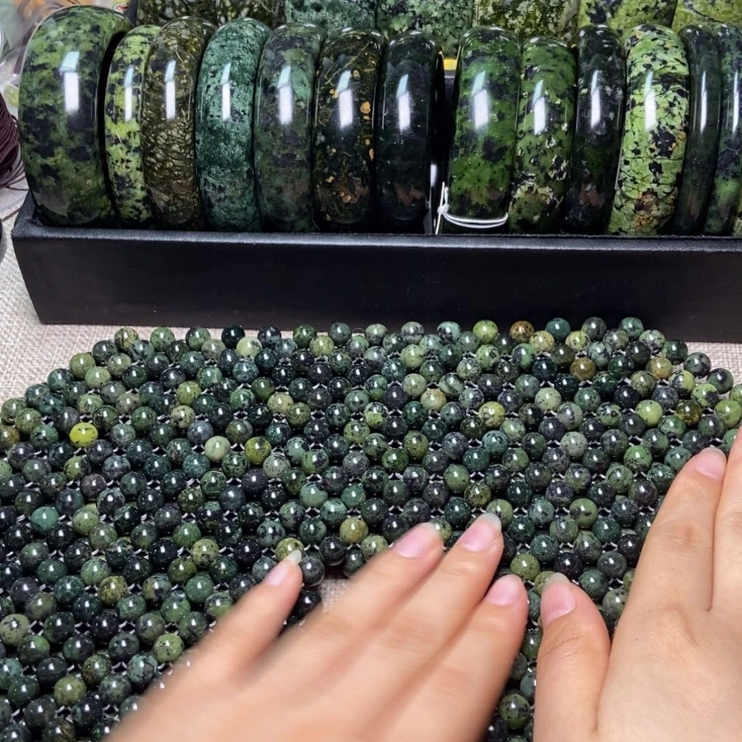 阿***年未镶嵌蛇纹石玉面膜