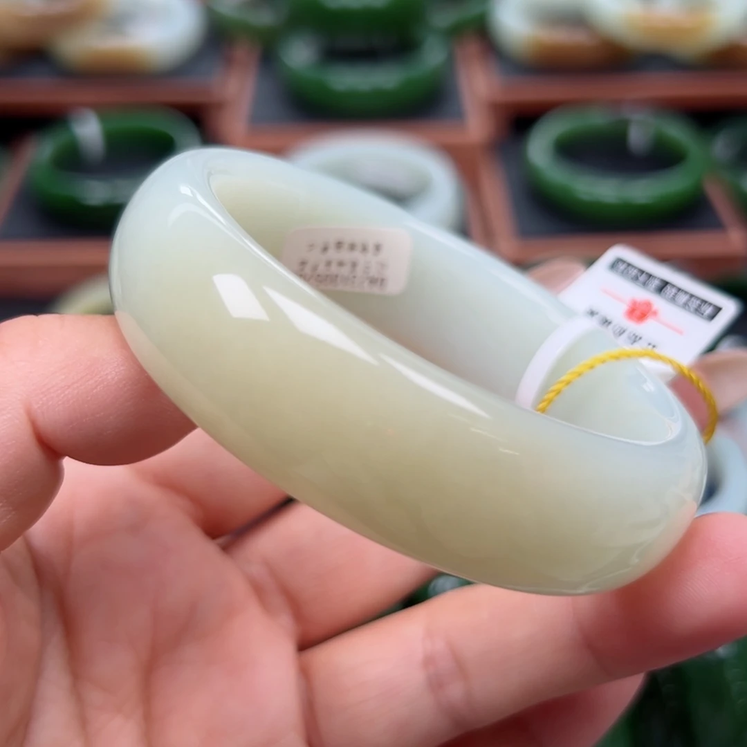 未镶嵌手镯和田玉5859圈口