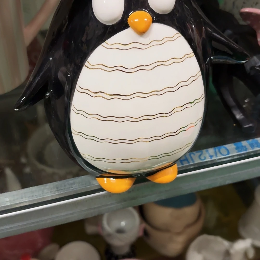 皮***白陶瓷艺术设计中心