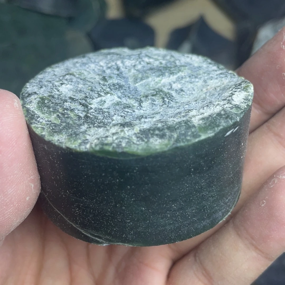 未镶嵌和田玉珠宝半成品
