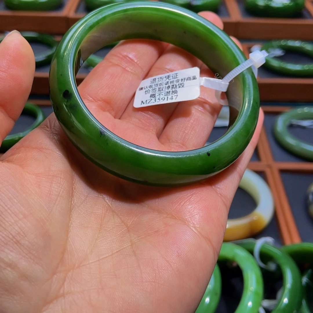 和田玉（碧玉）未镶嵌手镯俄碧红皮阳绿58.3