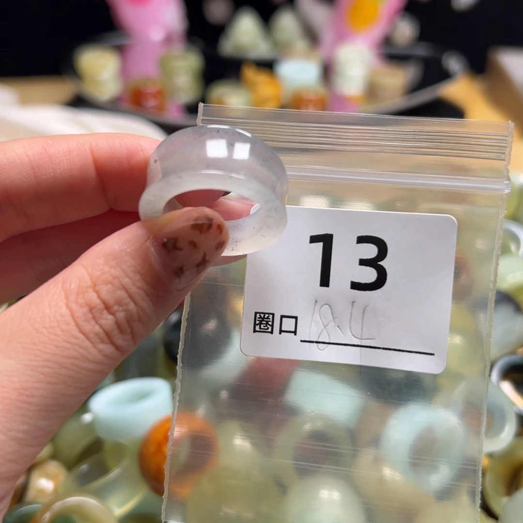 腊***五蛇纹石玉未镶嵌戒指