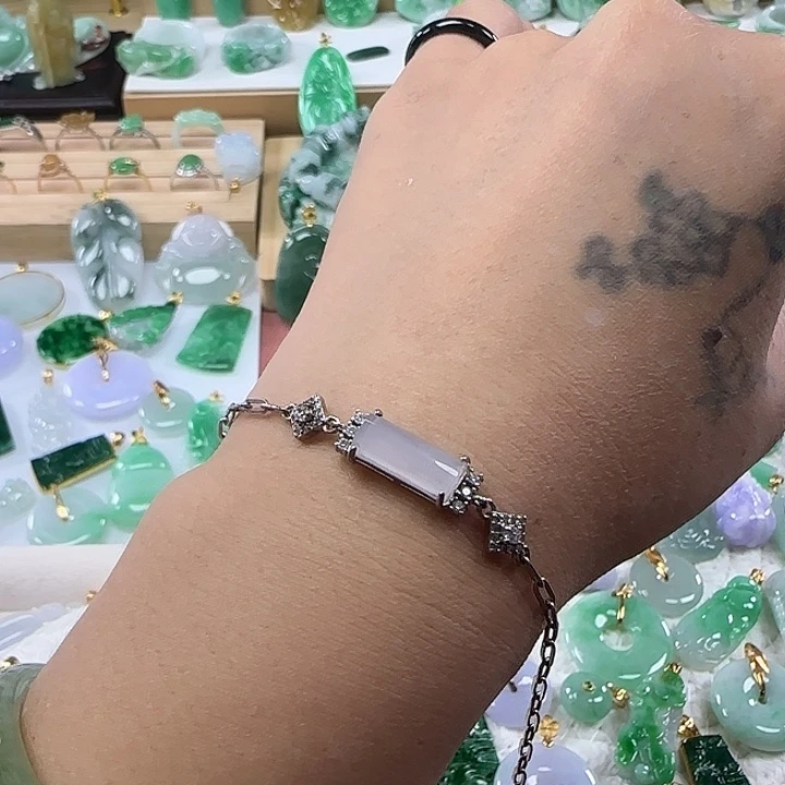 颈饰未镶嵌翡翠手链
