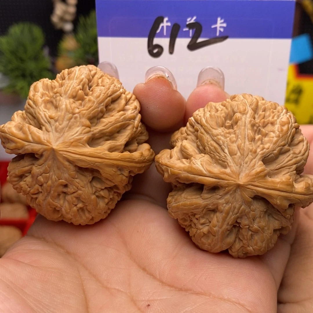 文玩核桃吊坠大粗筋。边46。丹。微修