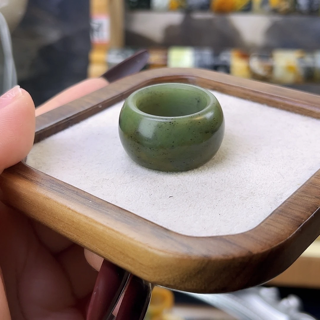 蛇纹石玉未镶嵌戒指20.18