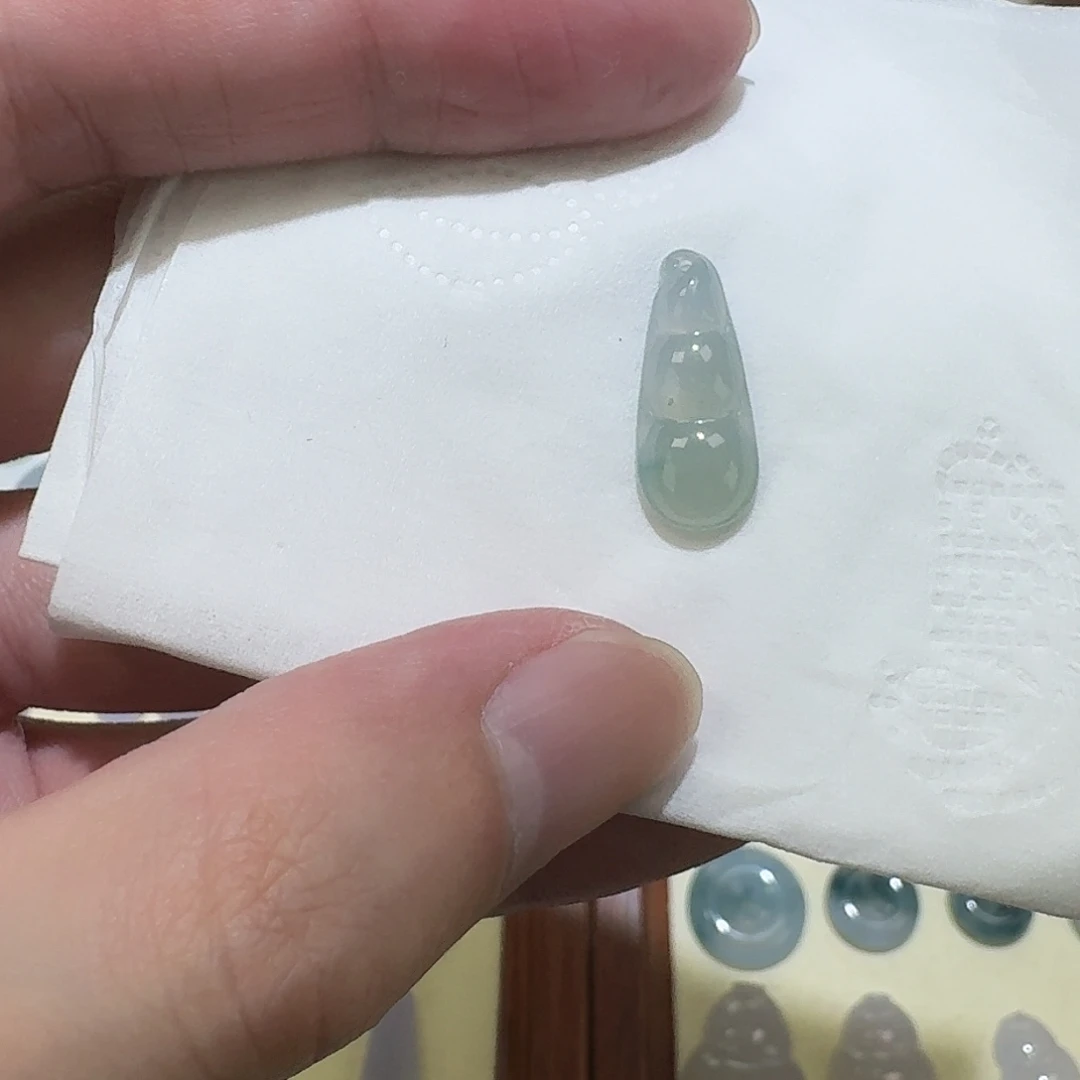 颈饰未镶嵌翡翠豆子