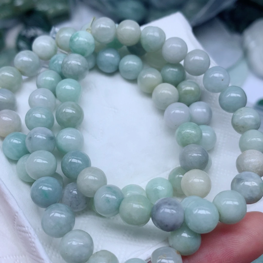 颈饰未镶嵌翡翠手串