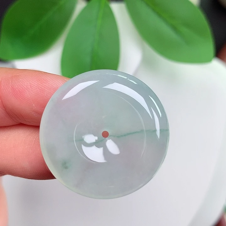 颈饰未镶嵌翡翠平安扣 28.2x6.0mm