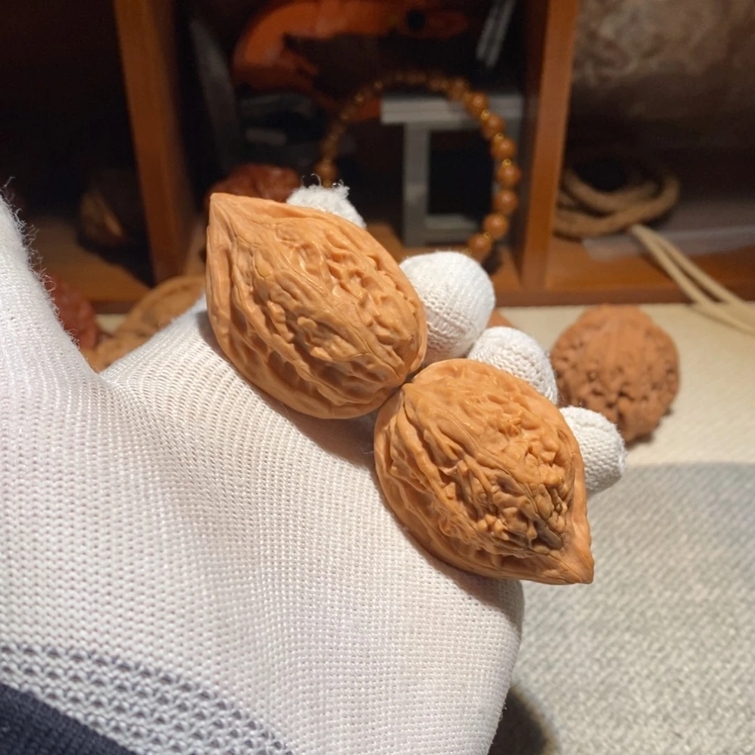 牛***包文玩核桃把件瓷瓶鸭嘴