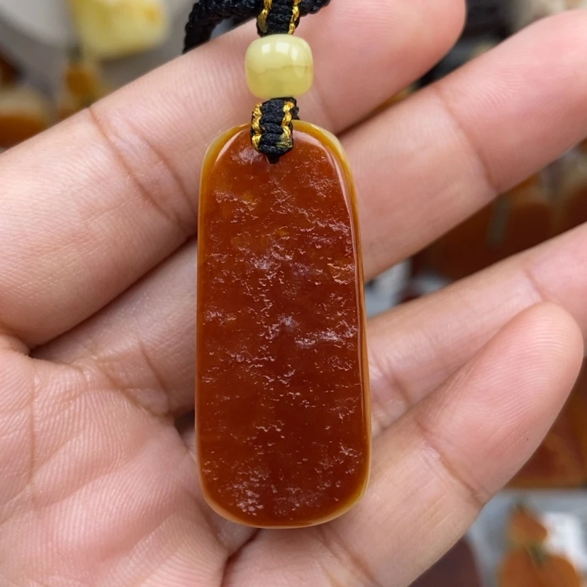 【闪购商品】琥珀颈饰未镶嵌