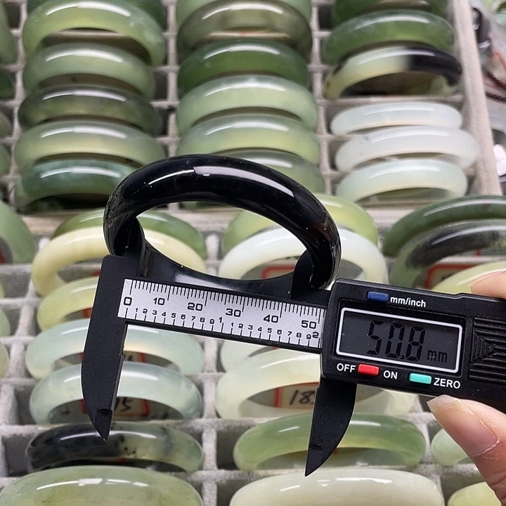 未镶嵌蛇纹石玉手镯165