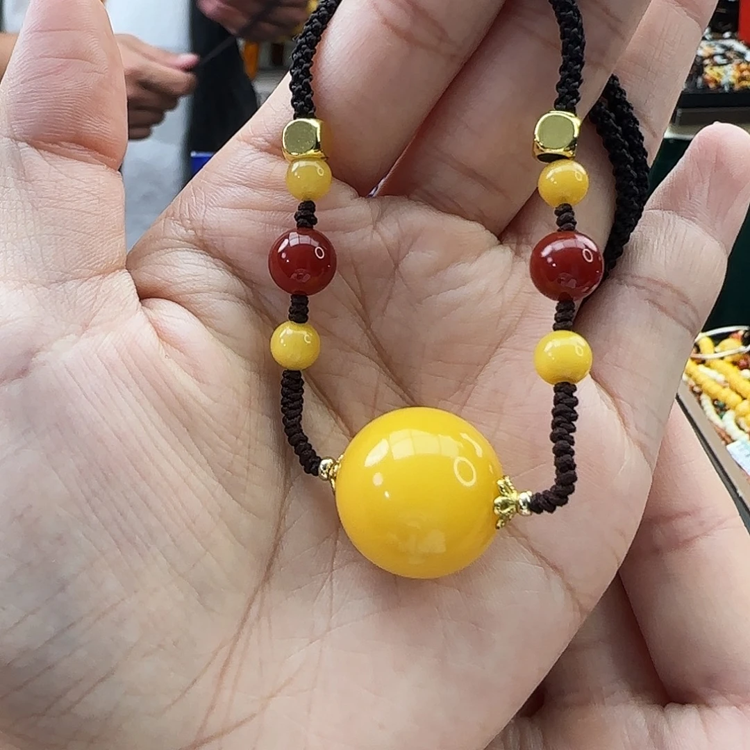 琥珀未镶嵌颈饰吊坠