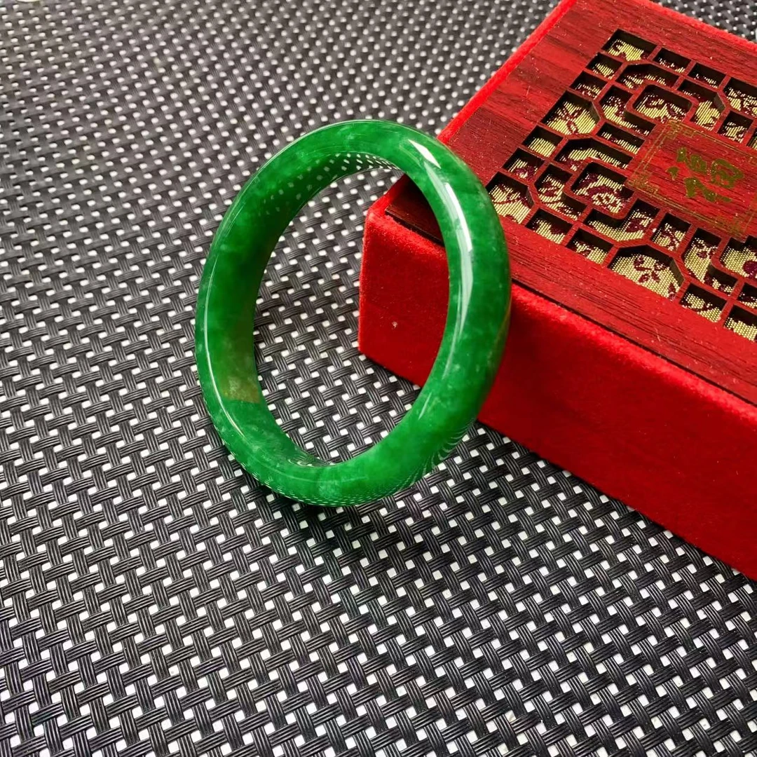 绿色系常规时尚精致女士日常百搭多样性奇石