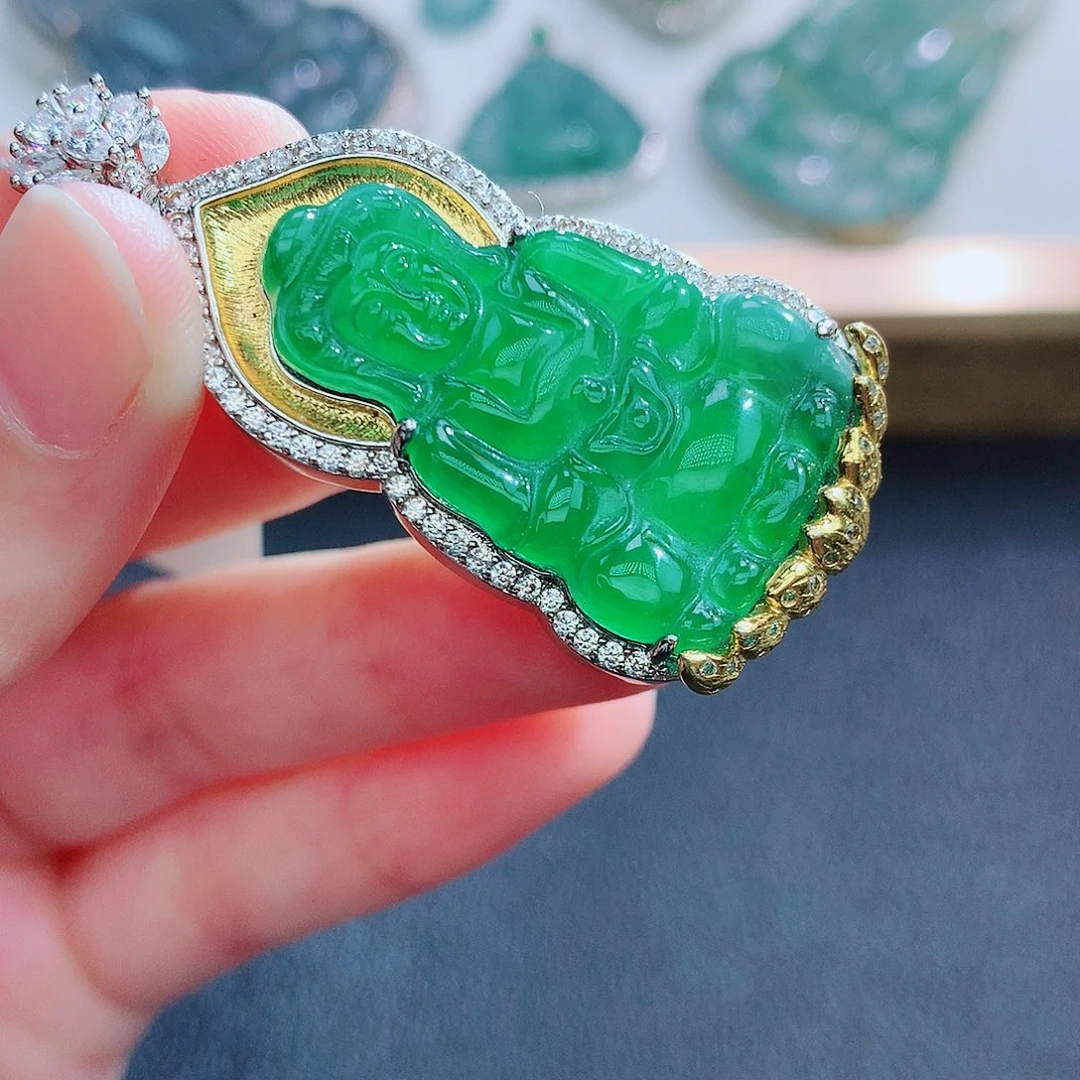 翡翠未镶嵌颈饰翡翠