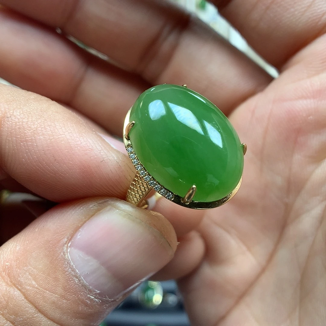 和田玉（碧玉）戒指18K金镶嵌13×18